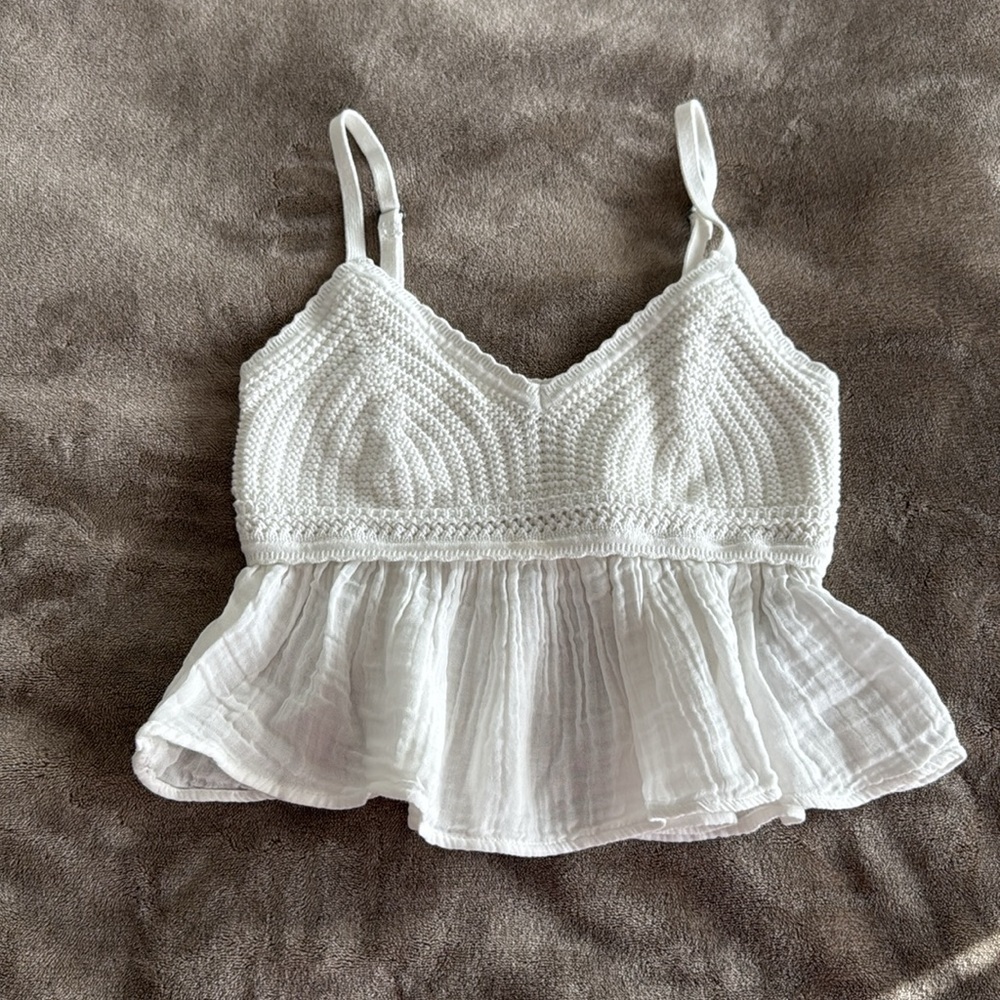Hollister top